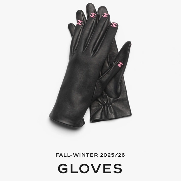CHANEL Black Lambskin Gloves with Pink Detail - Picture 2 of 10